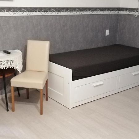 Radek Vendeghaz Es Apartman Halaszi Exterior photo